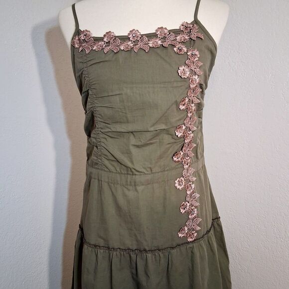 Lizi Olive Green Dress with Floral Embroidery Sizs XL - Picture 6 of 10